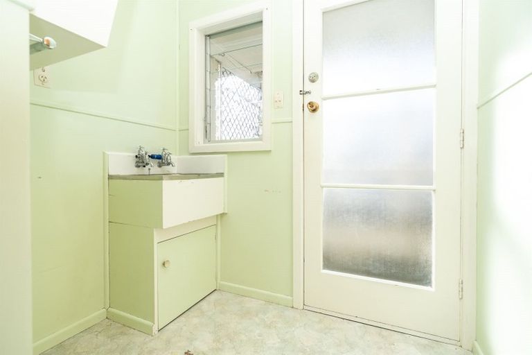 Photo of property in 4 Walter Street, Fairfield, Hamilton, 3214