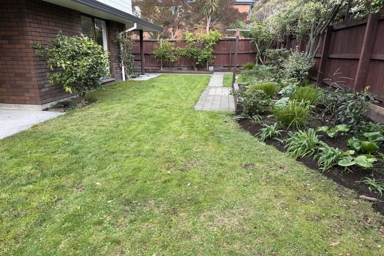 Photo of property in 20 Taupata Street, Redcliffs, Christchurch, 8081