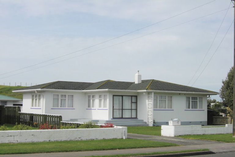 Photo of property in 48 Polson Street, Castlecliff, Whanganui, 4501