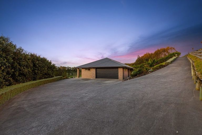 Photo of property in 92 Taiapa Valley Road, Muriwai, Waimauku, 0881