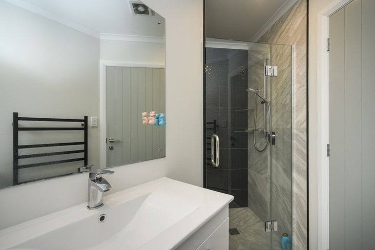 Photo of property in 13 Freedom Drive, Kelvin Grove, Palmerston North, 4414