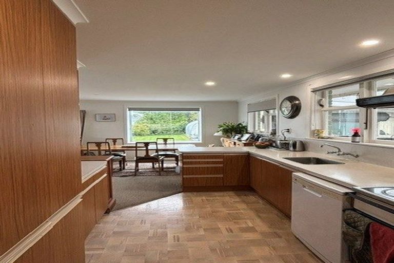 Photo of property in 8 Albert Street, Winton, 9720