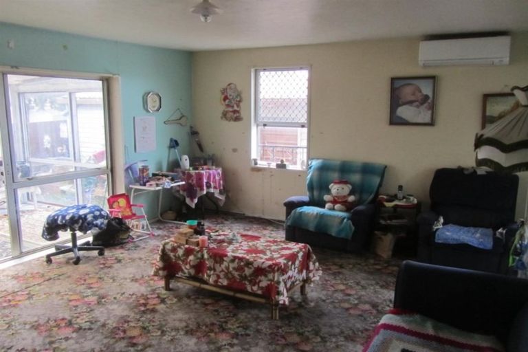 Photo of property in 2/3 Fir Tree Lane, Aranui, Christchurch, 8061