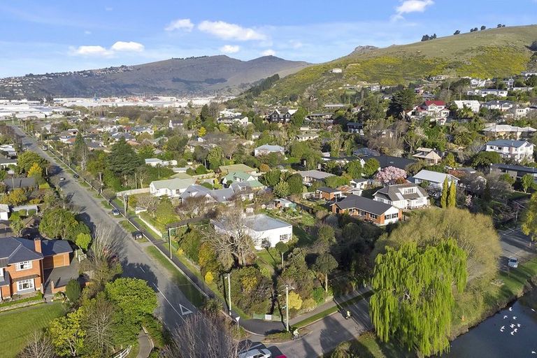 Photo of property in 43 Aynsley Terrace, Hillsborough, Christchurch, 8022