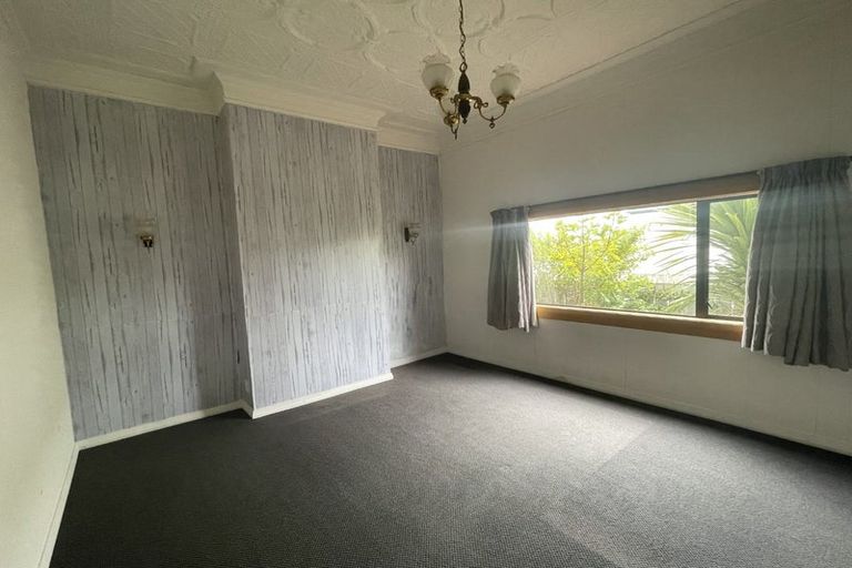 Photo of property in 115 Macandrew Road, South Dunedin, Dunedin, 9012