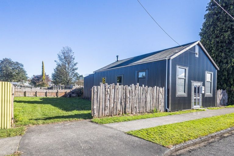 Photo of property in 20 Ward Street, Raetihi, 4632