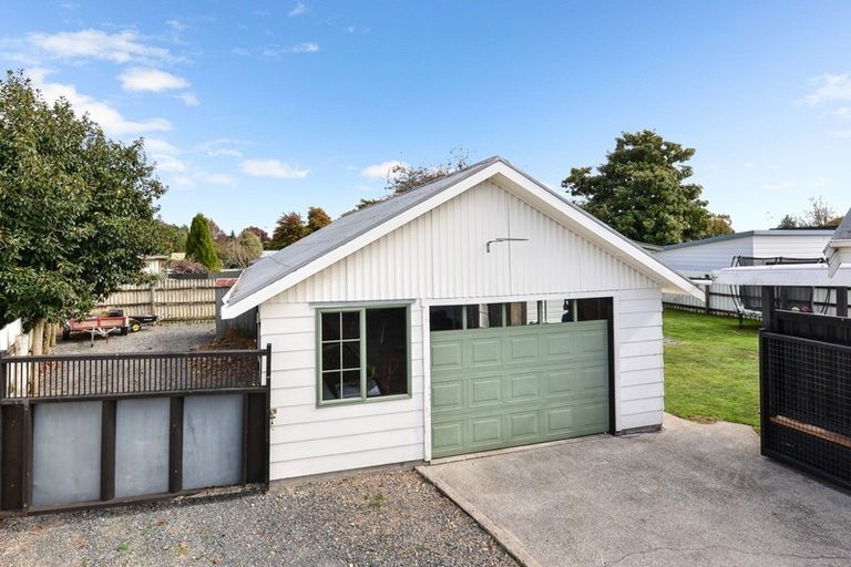 Photo of property in 6 Camden Place, Pukete, Hamilton, 3200