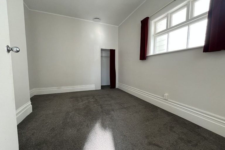 Photo of property in 24 Majoribanks Street, Mount Victoria, Wellington, 6011
