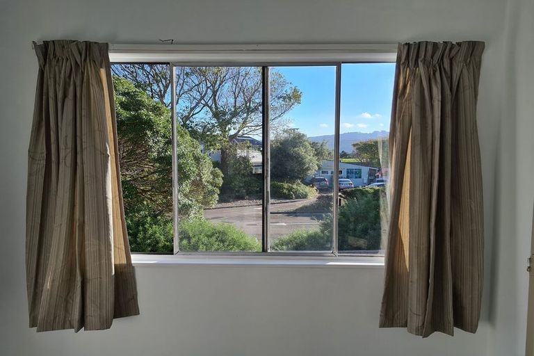 Photo of property in 71b Randwick Crescent, Moera, Lower Hutt, 5010