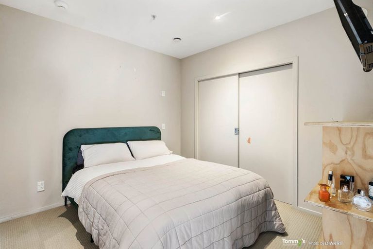 Photo of property in Trinity Apartments, 409/19 College Street, Te Aro, Wellington, 6011