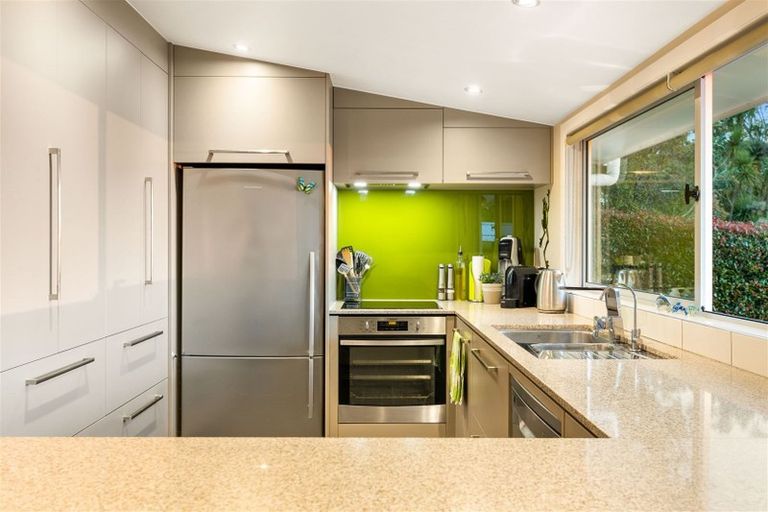 Photo of property in 9 Hamilton Road, Waimauku, 0881