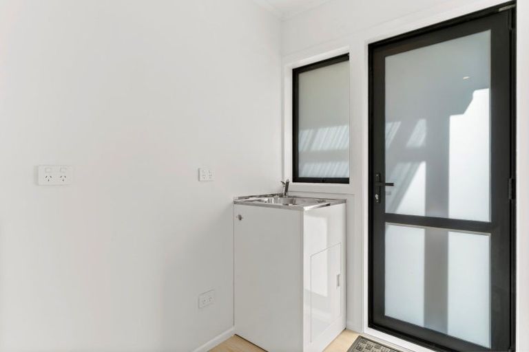 Photo of property in 10b Taupo Avenue, Mount Maunganui, 3116