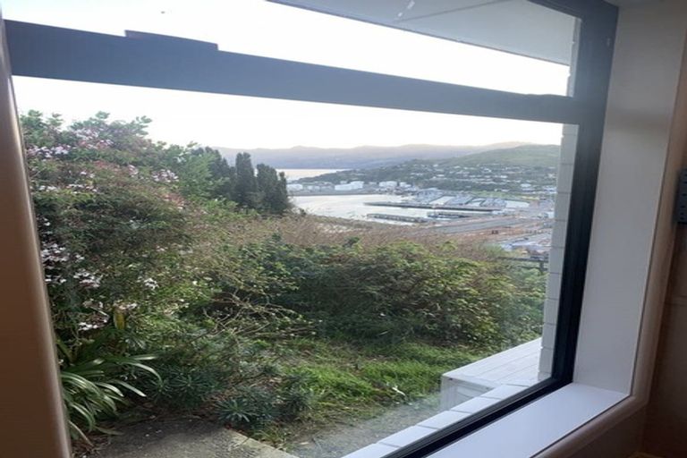 Photo of property in 10 Foster Terrace, Lyttelton, 8082