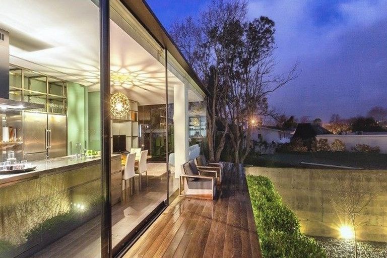 Photo of property in 137 Shore Road, Remuera, Auckland, 1050