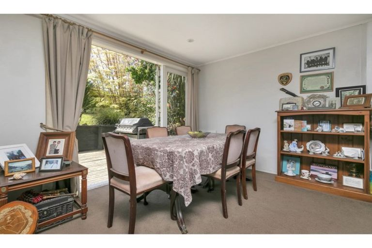 Photo of property in 36 Arlette Place, Massey, Auckland, 0614