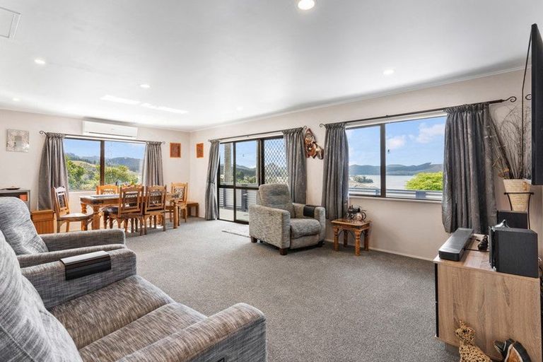 Photo of property in 101 Bruce Wallace Place, Whangamata, 3620
