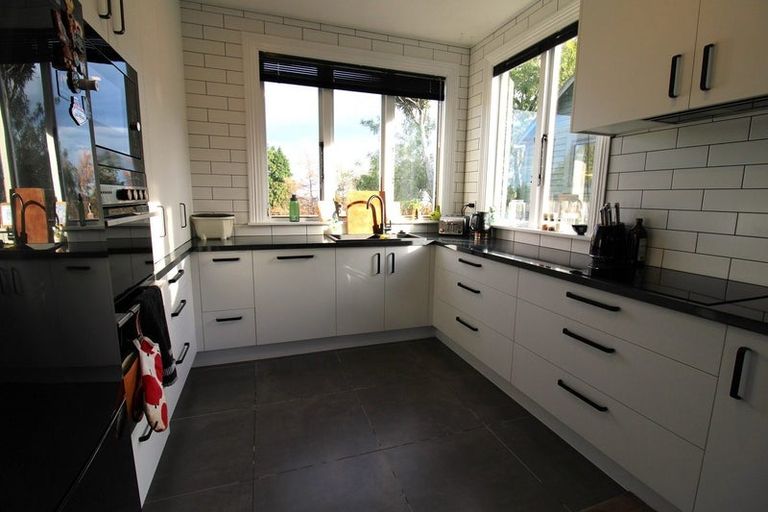 Photo of property in 22 Lawson Street, Roslyn, Dunedin, 9011