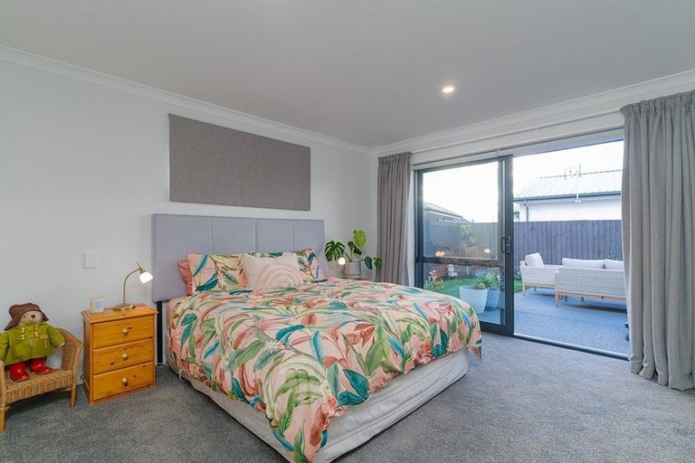 Photo of property in 4 Pierce Street, Marshland, Christchurch, 8083