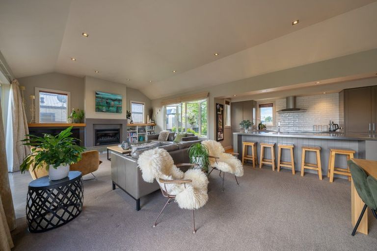 Photo of property in 26 Lawson Burrows Crescent, Te Anau, 9600
