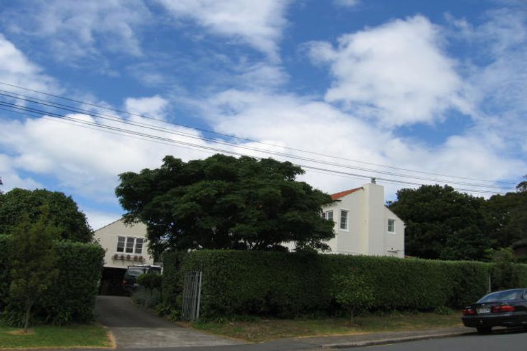 Photo of property in 6 Dodson Avenue, Milford, Auckland, 0620