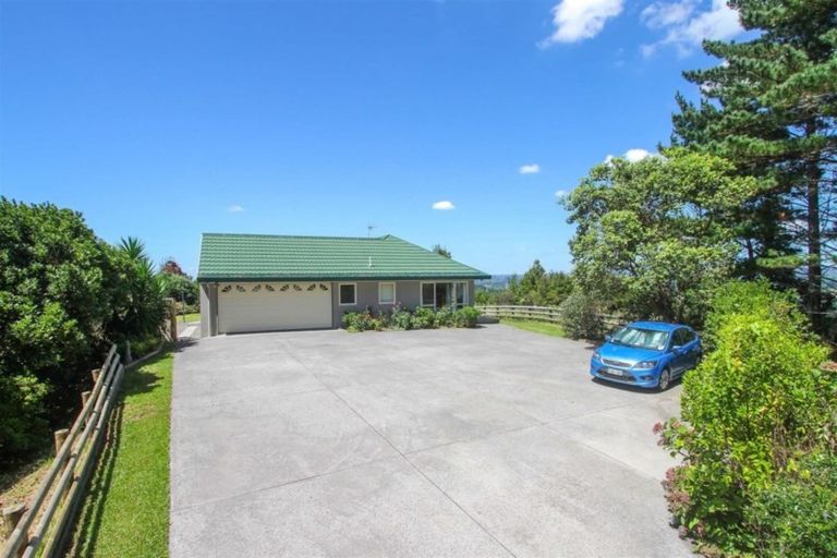 Photo of property in 47 Pinetone Road, Kumeu, 0892