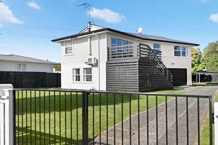 Photo of property in 66 Lewis Street, Glenview, Hamilton, 3206