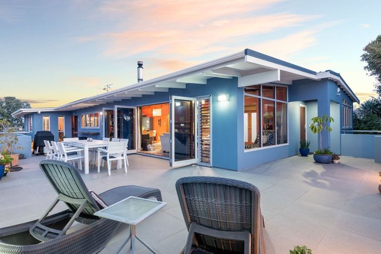 Photo of property in 8 Moa Street, Mount Maunganui, 3116