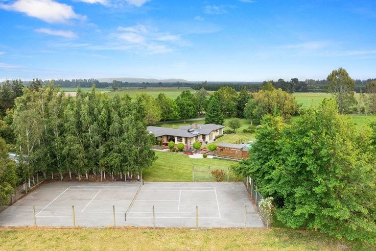 Photo of property in 900 Loburn Whiterock Road, Loburn, Rangiora, 7472