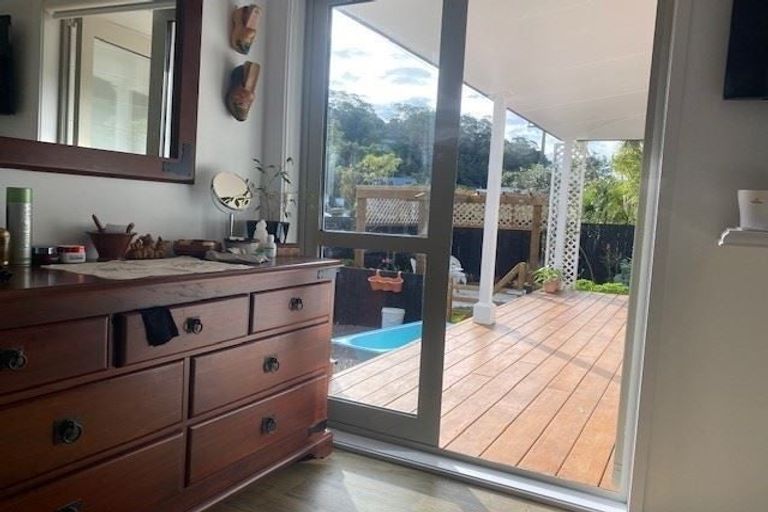 Photo of property in 40 Matauwhi Road, Russell, 0202