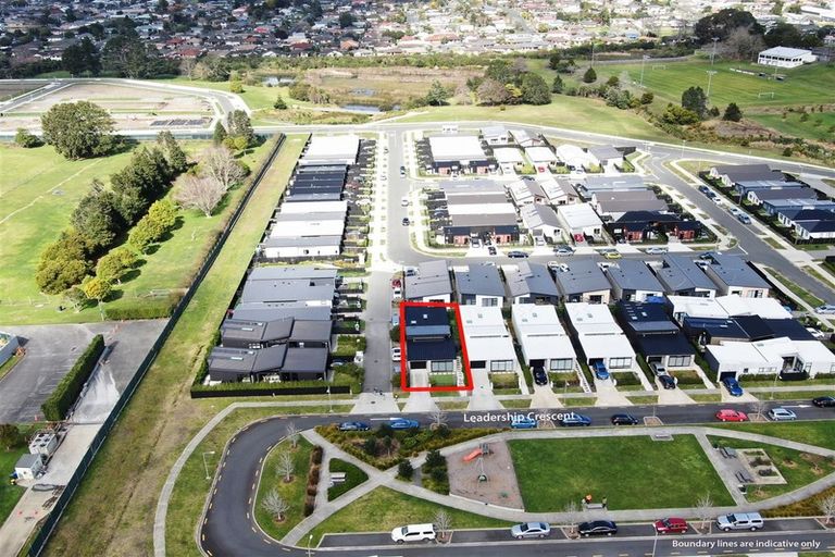 Photo of property in 12 Leadership Crescent, Papakura, 2110