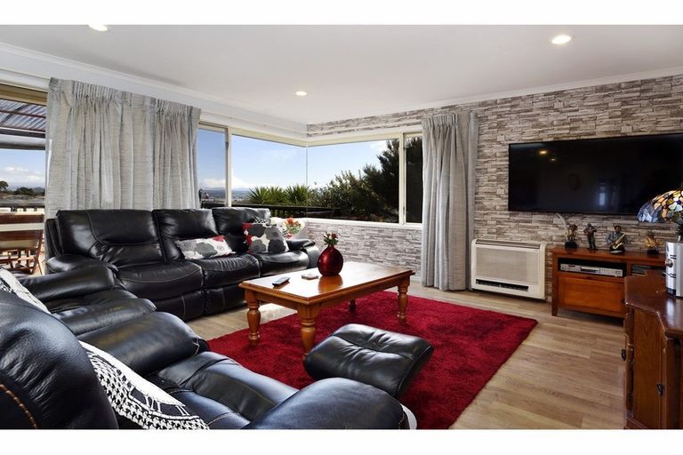 Photo of property in 14 Wiltshire Place, Stoke, Nelson, 7011