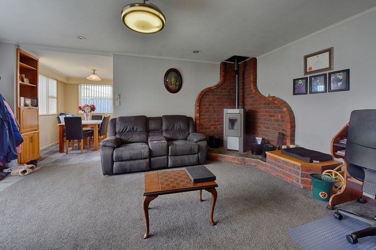 Photo of property in 90 Kitchener Street, Gore, 9710