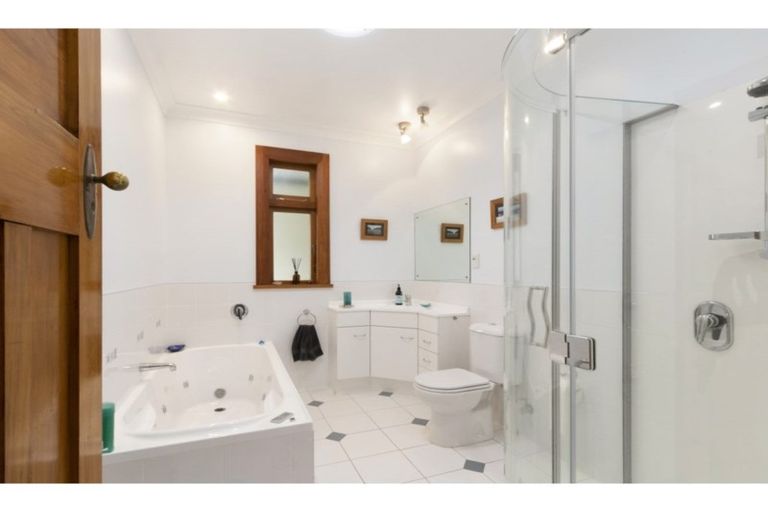 Photo of property in 22 Burnside Street, Waterloo, Lower Hutt, 5011