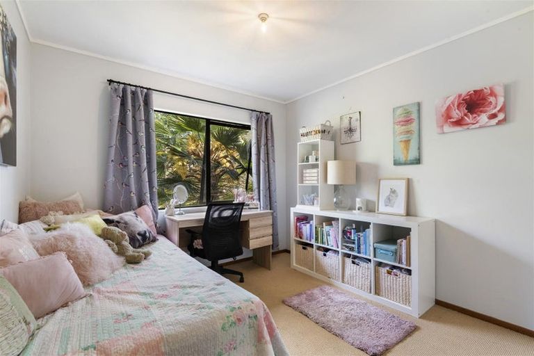 Photo of property in 44 Wintour Road, Waimauku, 0812