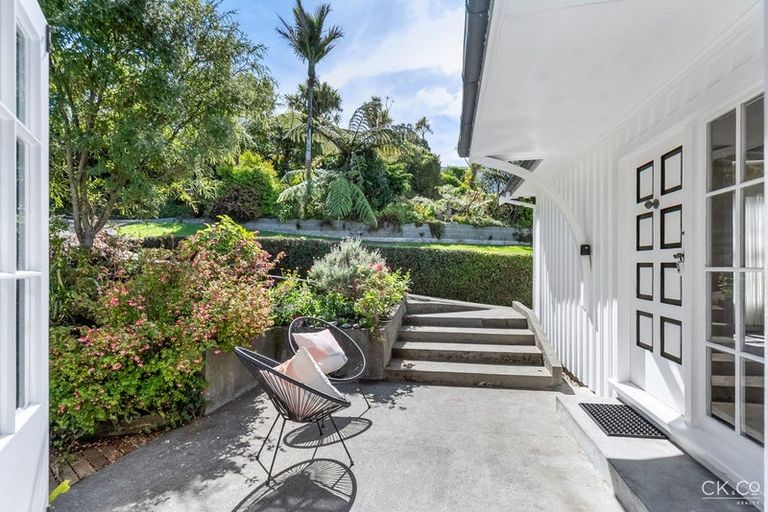 Photo of property in 117a Normandale Road, Normandale, Lower Hutt, 5010