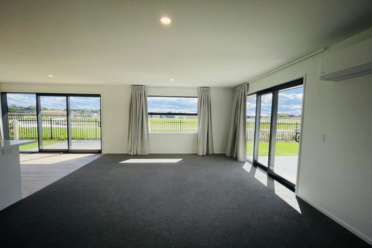 Photo of property in 10 Cabbage Close, Halswell, Christchurch, 8025