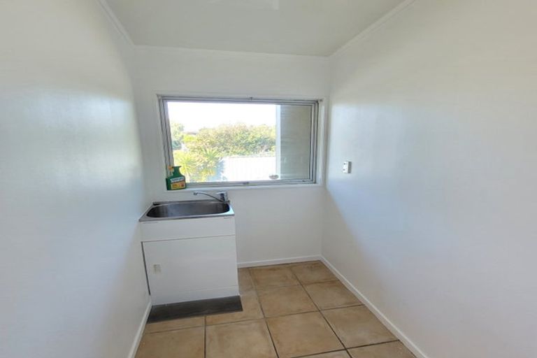 Photo of property in 3 Moera Place, Stanmore Bay, Whangaparaoa, 0932