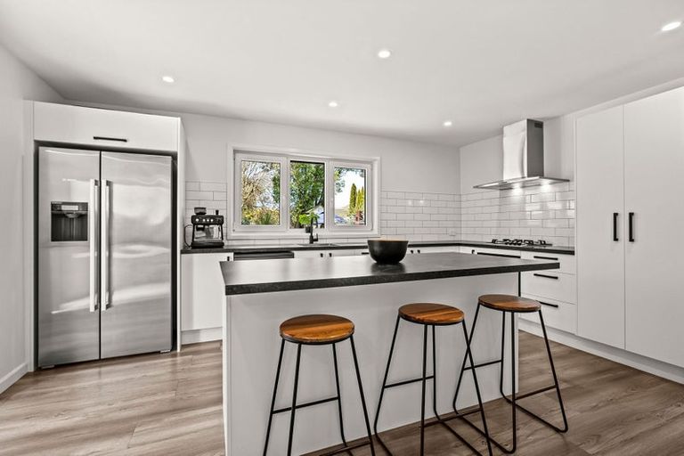Photo of property in 40 Pembroke Street, Avondale, Christchurch, 8061