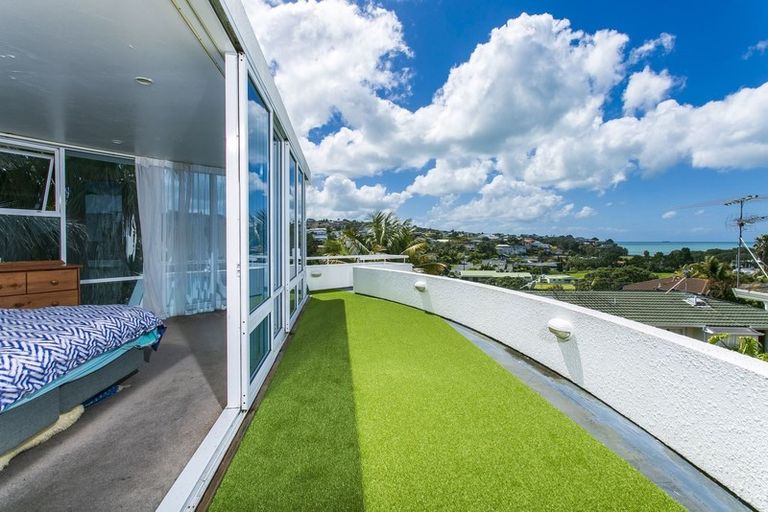 Photo of property in 2/51 Rangitoto Terrace, Milford, Auckland, 0620