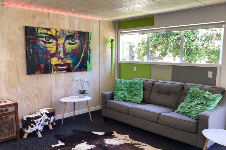 Photo of property in 17 Hinaki Street, Inner Kaiti, Gisborne, 4010