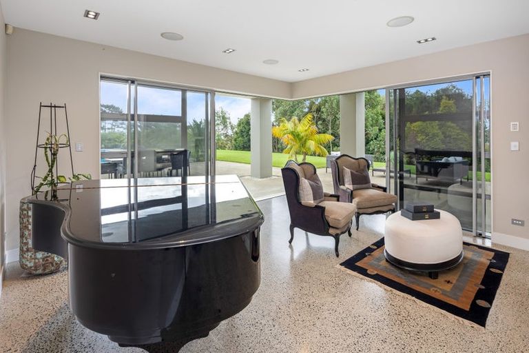 Photo of property in 19 Messenger Road, Stillwater, Silverdale, 0993