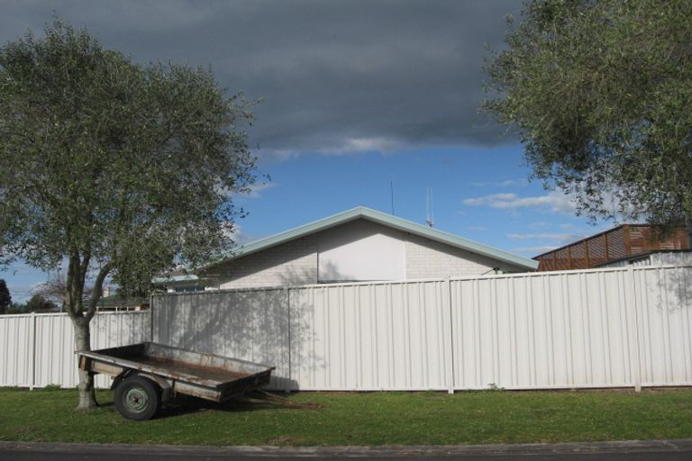 Photo of property in 1 Ryegrass Dell, Welcome Bay, Tauranga, 3112