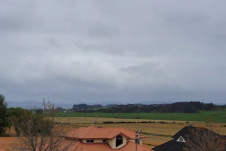 Photo of property in 42 Greenfield Drive, Western Heights, Hamilton, 3200