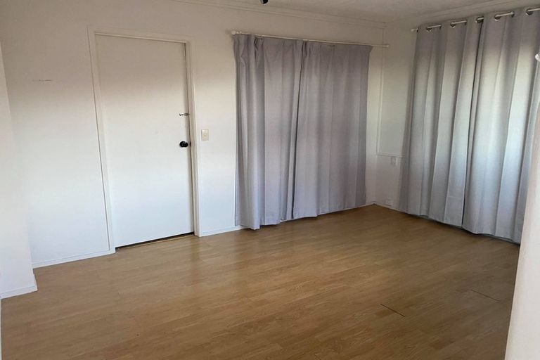 Photo of property in 45 Agincourt Street, Glenfield, Auckland, 0629