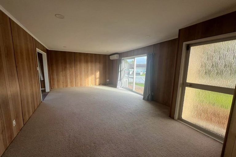 Photo of property in 2 Cranberry Place, Bucklands Beach, Auckland, 2012