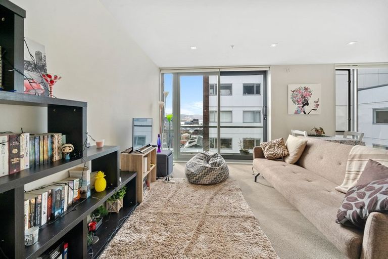 Photo of property in Republic2, 8j/10 Lorne Street, Te Aro, Wellington, 6011