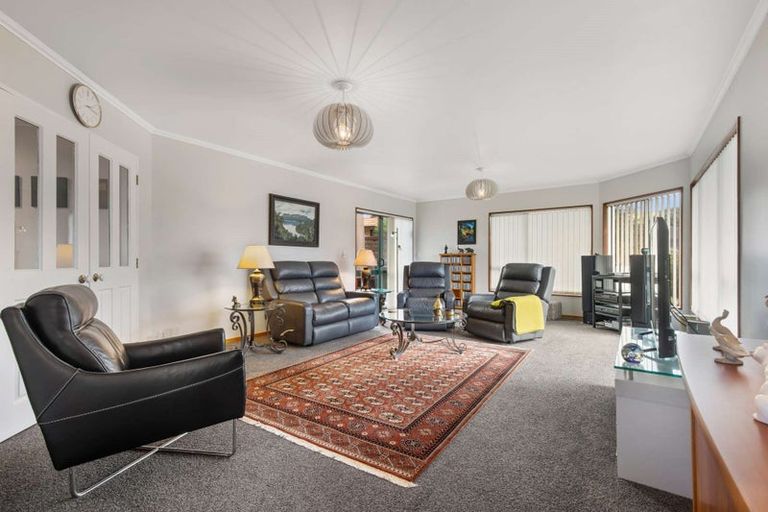 Photo of property in 8 Hoyte Place, Pukehangi, Rotorua, 3015