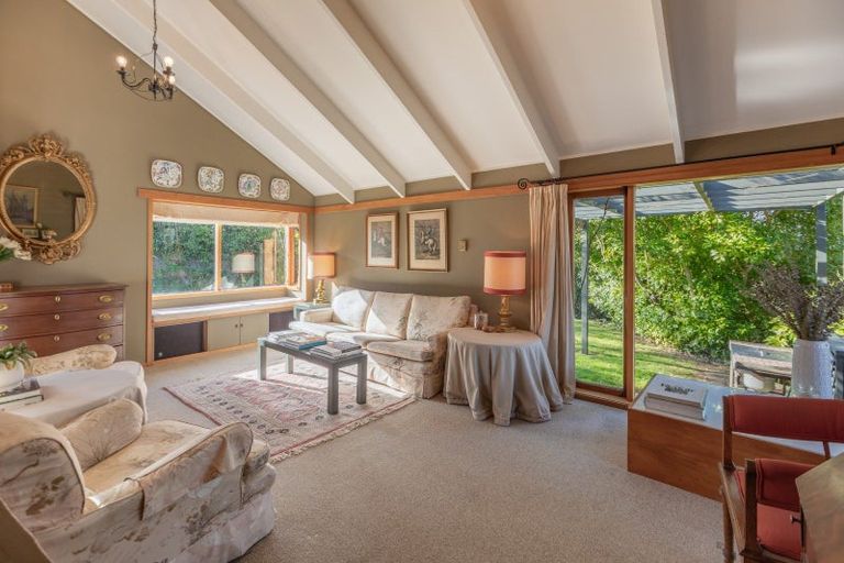 Photo of property in 17 Domain Road, Waipawa, 4210