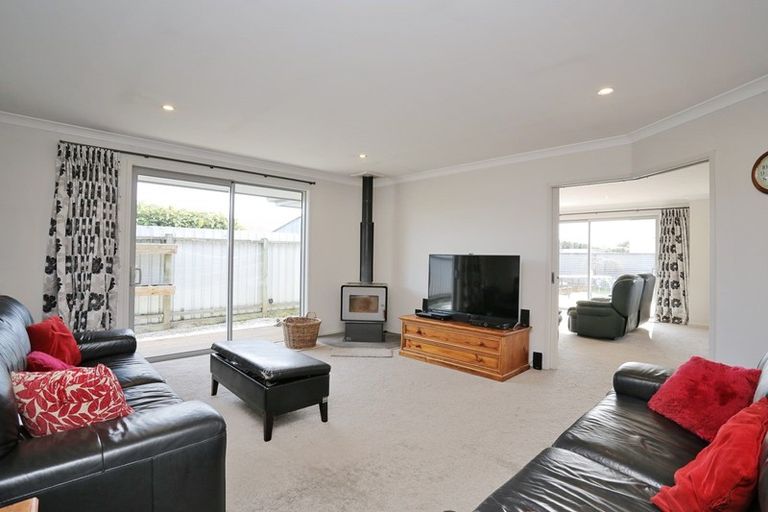 Photo of property in 61 Dome Street, Newfield, Invercargill, 9812