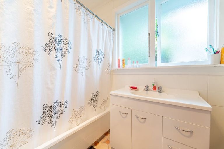 Photo of property in 26a Avenue Road, West End, Timaru, 7910